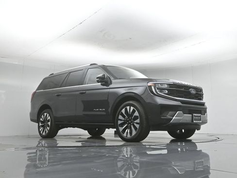 Certified 2025 Ford Expedition Max Platinum w/ Driver's Package AWD/4WD image 53