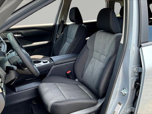 New 2026 Nissan Rogue SV AWD/4WD image 16