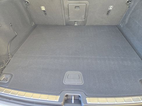 Used 2025 Volvo XC60 T8 Plus w/ Protection Package Premier image 42