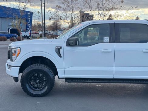 Used 2022 Ford F150 XLT w/ Equipment Group 302A High image 11