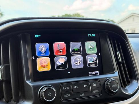 Used 2018 Chevrolet Colorado Z71 AWD/4WD image 37