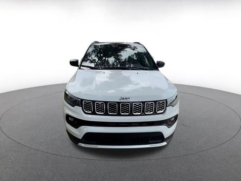 Used 2025 Jeep Compass Limited AWD/4WD image 4