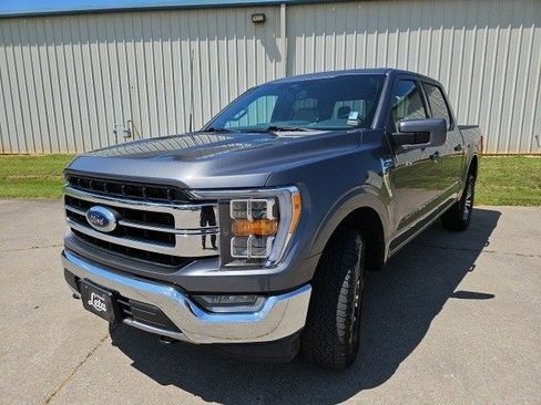 Used 2022 Ford F150 Lariat w/ Equipment Group 501A Mid image 4