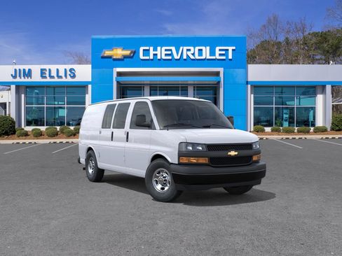 New 2025 Chevrolet Express 2500 w/ Driver Convenience Package RWD image 26