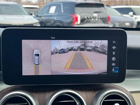 Used 2022 Mercedes-Benz GLC 300 image 32