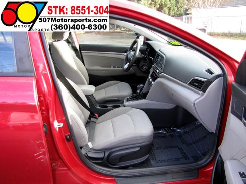 Used 2020 Hyundai Elantra SE image 20