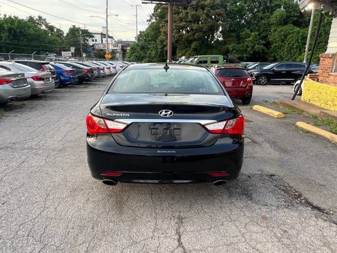 Used 2012 Hyundai Sonata SE FWD image 4