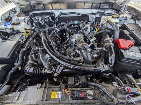Used 2024 Ford Bronco Wildtrak AWD/4WD image 23