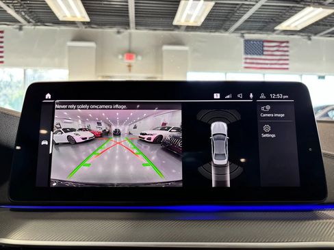 Used 2023 BMW M5 image 40