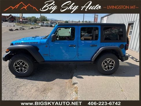 Used 2024 Jeep Wrangler Unlimited Rubicon AWD/4WD image 4