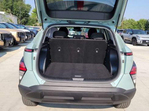 Used 2024 Hyundai Kona SEL AWD/4WD image 17