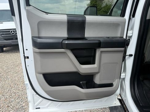 Used 2017 Ford F250 XL w/ Power Equipment Group AWD/4WD image 25