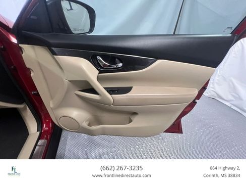 Used 2015 Nissan Rogue SL w/ SL Premium Package FWD image 19