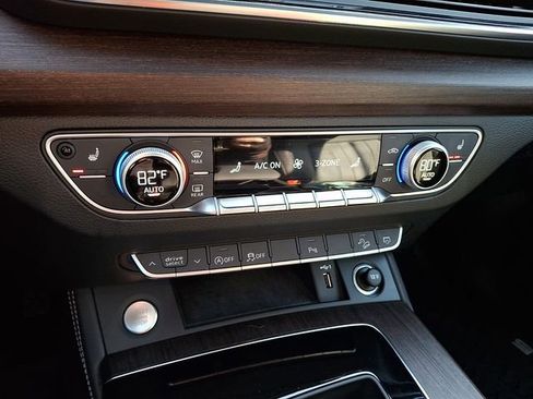 Used 2023 Audi Q5 2.0T Premium Plus w/ Premium Plus Package image 16