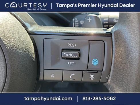 Used 2023 Nissan Rogue SV image 25