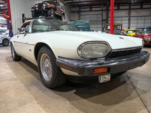 Used 1992 Jaguar XJS V12 Convertible RWD image 26
