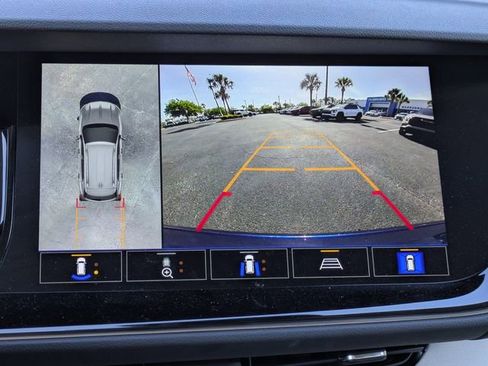 Used 2023 Buick Envision Avenir image 25