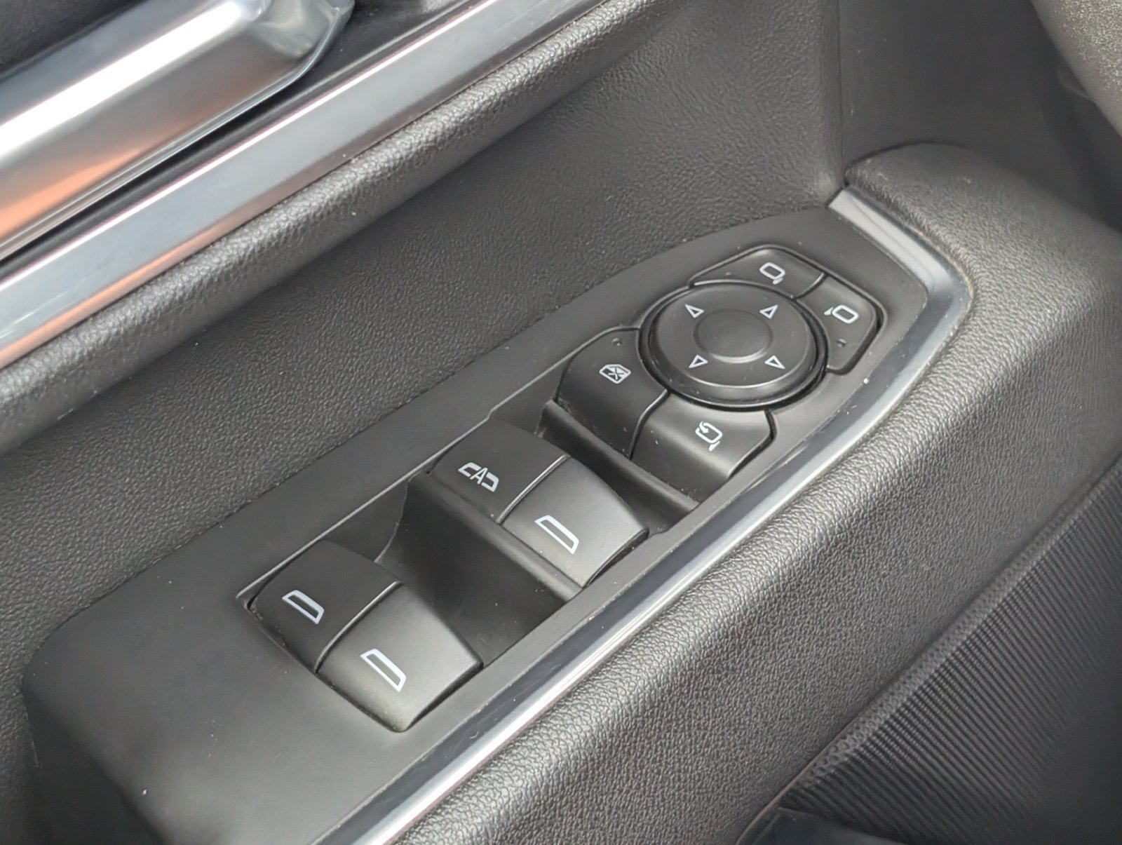 Used 2025 Chevrolet Silverado 2500 LT w/ Safety Package AWD/4WD image 23