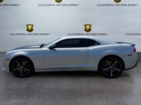 Used 2014 Chevrolet Camaro SS w/ RS Package RWD image 2