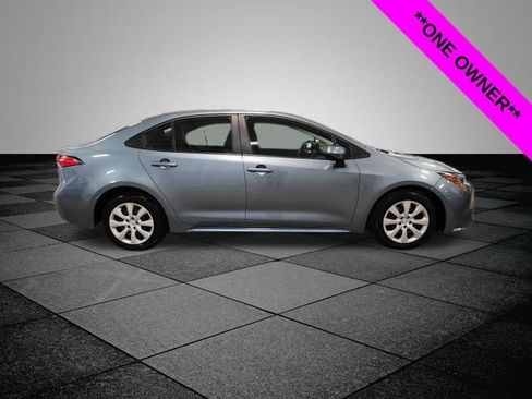 Used 2024 Toyota Corolla LE FWD image 2