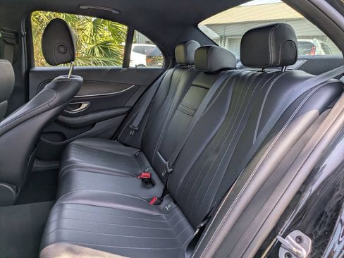 Used 2021 Mercedes-Benz E 350 Sedan image 13