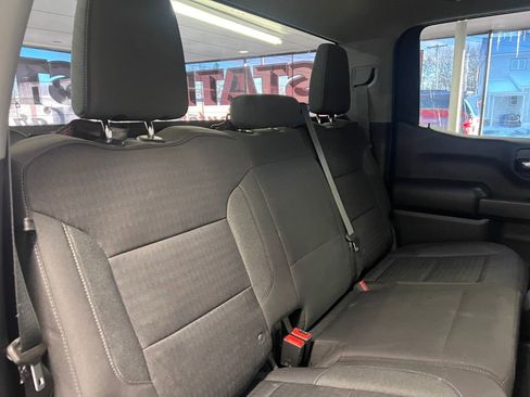 Used 2022 Chevrolet Silverado 1500 Custom Trail Boss image 38