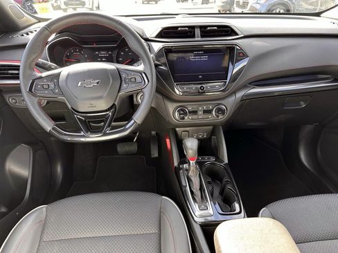 Used 2023 Chevrolet TrailBlazer RS w/ Convenience Package AWD/4WD image 15