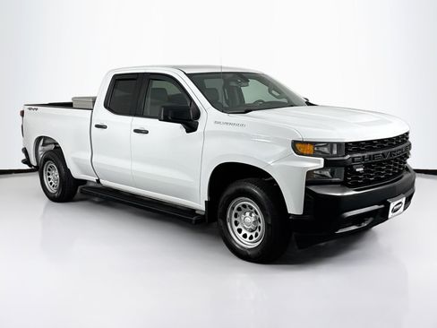 Used 2021 Chevrolet Silverado 1500 W/T w/ WT Value Package AWD/4WD image 2