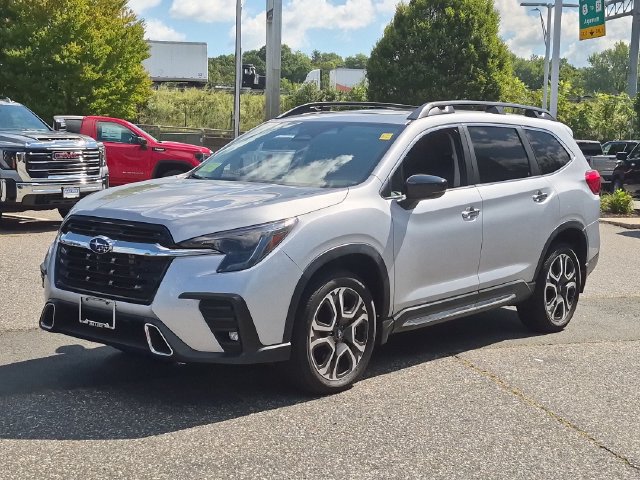 Used 2025 Subaru Ascent Touring AWD/4WD image 8