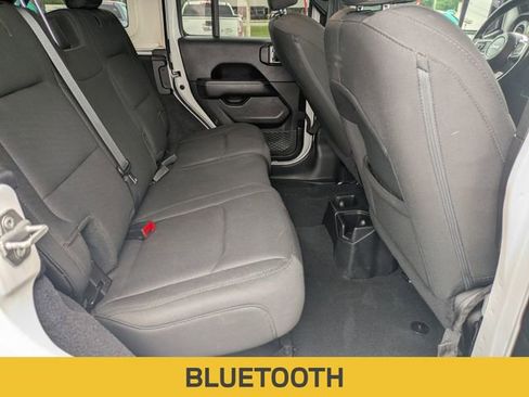 Used 2019 Jeep Wrangler Unlimited Sahara AWD/4WD image 24