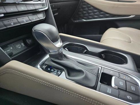 Used 2020 Hyundai Santa Fe Limited image 15