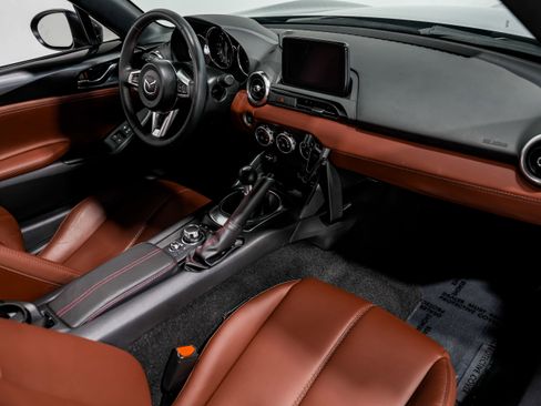 Used 2018 MAZDA MX-5 Miata RF Grand Touring image 27