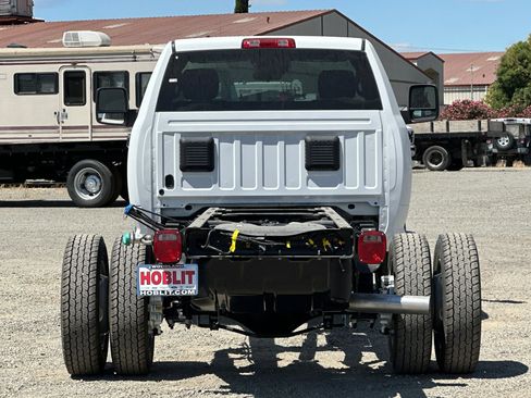 New 2025 RAM 4500 Tradesman image 4