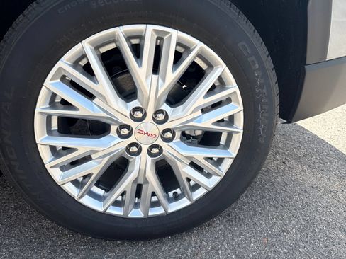 New 2026 GMC Acadia Elevation w/ Elevation Premium Package AWD/4WD image 25