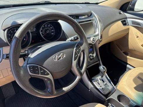 Used 2013 Hyundai Elantra Limited w/ Technology Pkg FWD image 19