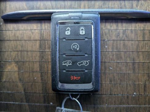 Used 2023 Jeep Grand Wagoneer 4WD image 32