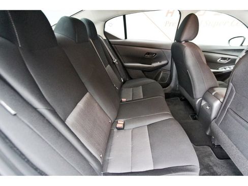 Used 2024 Nissan Sentra SV FWD image 10