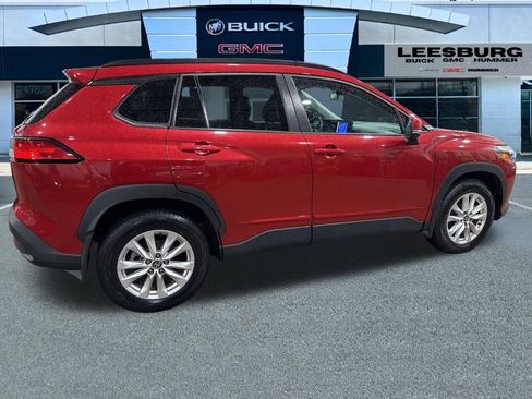 Used 2023 Toyota Corolla Cross LE image 8