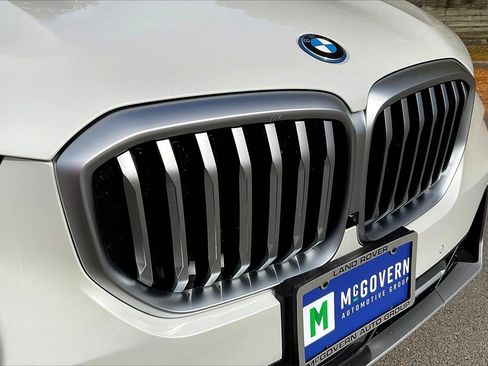 Used 2026 BMW X5 xDrive50e w/ Climate Comfort Package image 27
