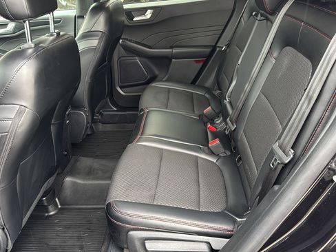 Used 2024 Ford Escape ST-Line w/ Tech Pack #1 AWD/4WD image 5