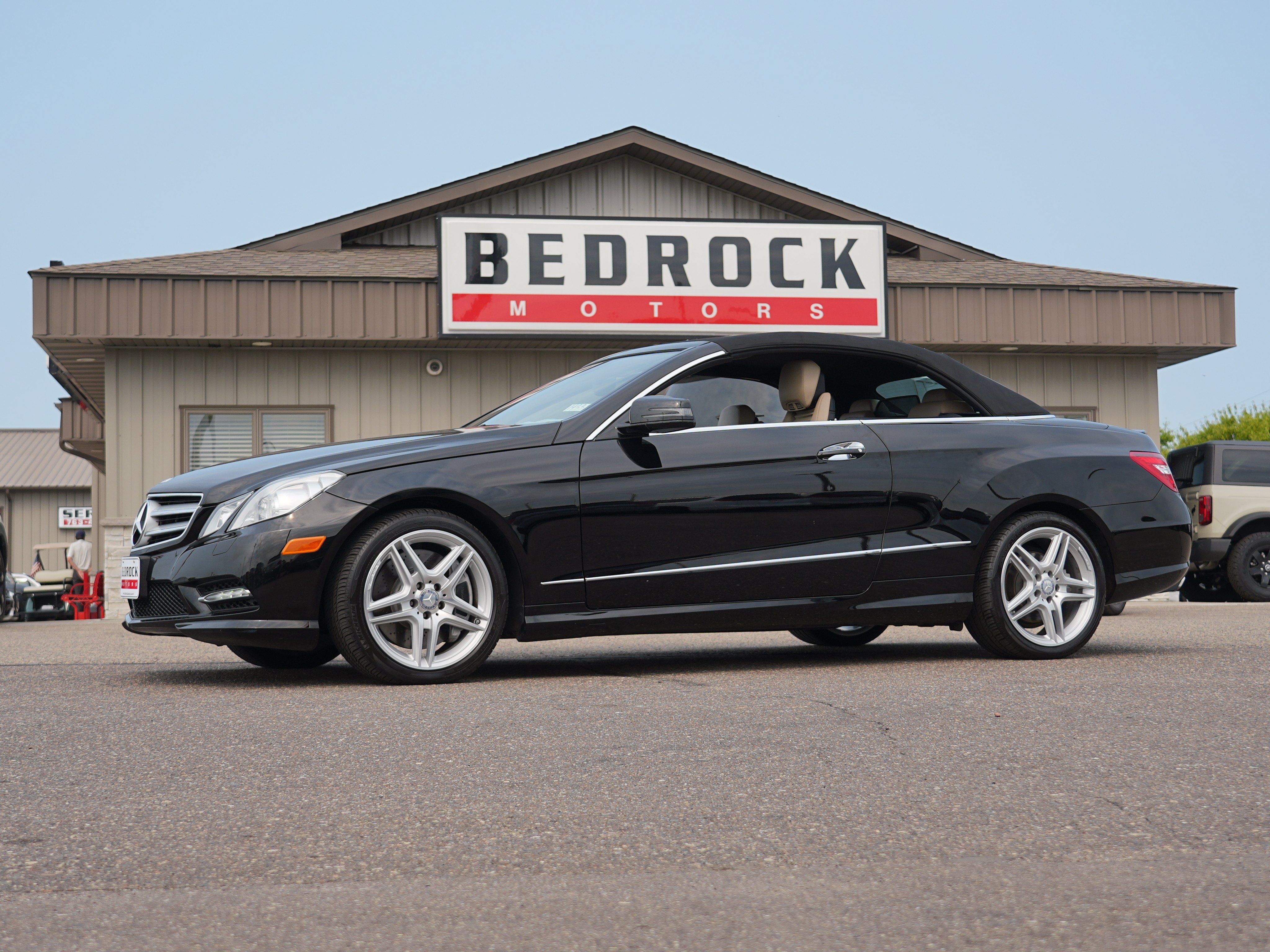 Used 2013 Mercedes-Benz E 550 Cabriolet image 2