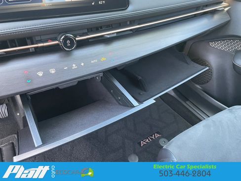 Used 2023 Nissan Ariya AWD image 31