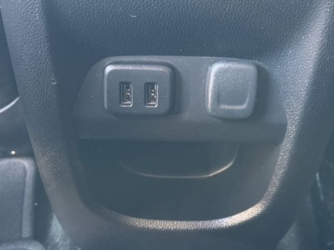 Certified 2017 Chevrolet Colorado LT w/ LT Convenience Package image 15