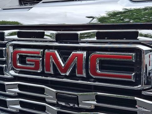 Certified 2026 GMC Sierra 3500 Denali w/ Technology Package AWD/4WD image 30