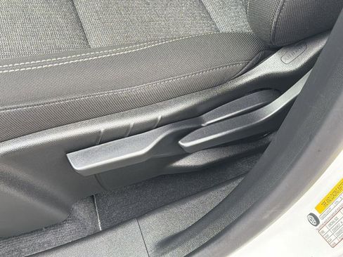 Used 2025 GMC Terrain Elevation image 22