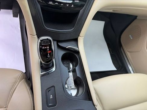 Used 2017 Cadillac XT5 FWD image 15