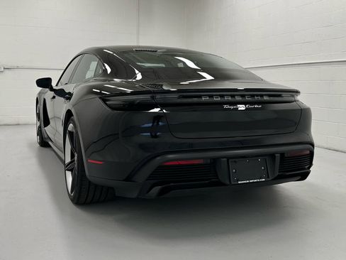 Used 2021 Porsche Taycan Turbo image 8
