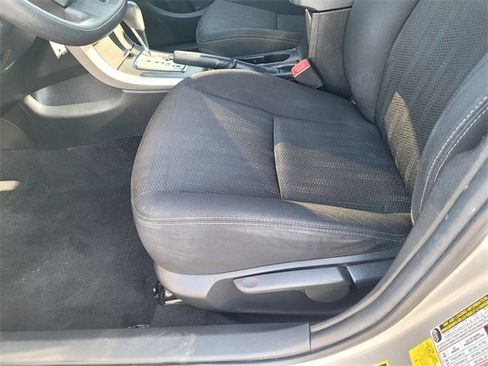 Used 2013 Toyota Corolla image 17