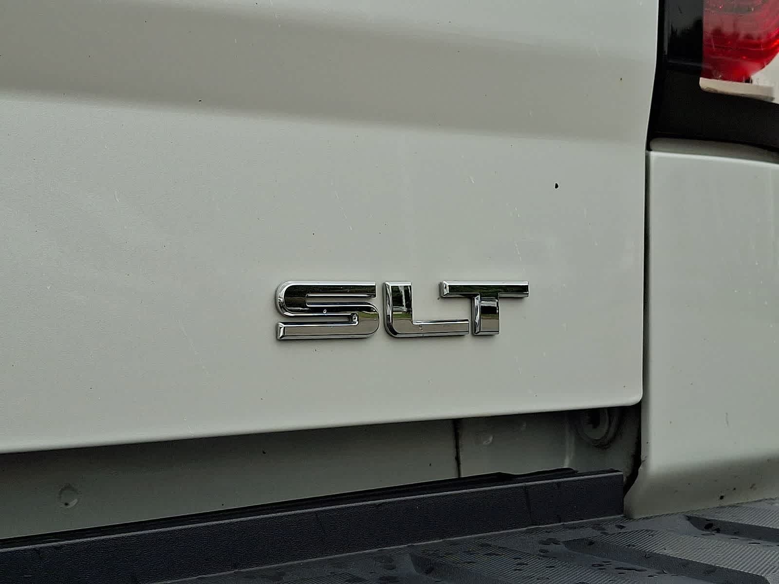 Used 2018 GMC Sierra 1500 SLT AWD/4WD image 33