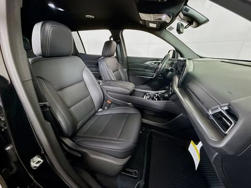 New 2026 Chevrolet Traverse LT w/ Midnight/Sport Edition AWD/4WD image 32